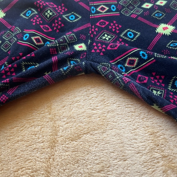 Lularoe Leggings - One Size, 3 pack of leggings! - Picture 6 of 10